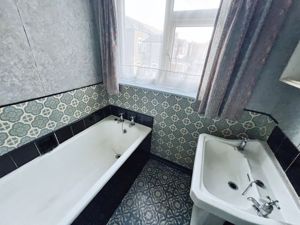 Bathroom- click for photo gallery